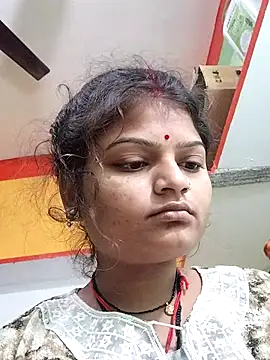 Hot mirchjii online show from November 9, 2025, 1:04 am