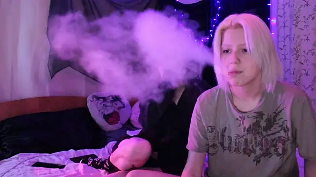 Snapshot of Avny_Loki chatting on November 5, 2025, 1:38 am Avny Loki online show from November 5, 2025, 1:38 am