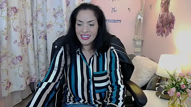 MyLovOne online show from November 2, 2025, 12:18 pm