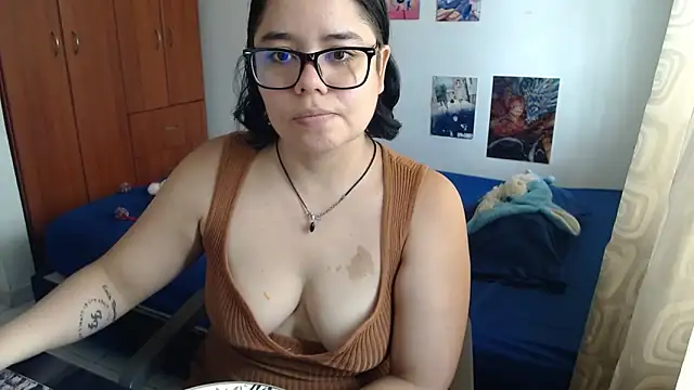 Snapshot of saenz_eymi chatting on September 9, 2025, 4:50 pm saenz eymi online show from September 9, 2025, 4:50 pm