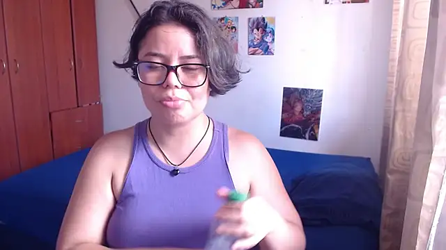 Snapshot of saenz_eymi chatting on October 6, 2025, 4:48 pm saenz eymi online show from October 6, 2025, 4:48 pm