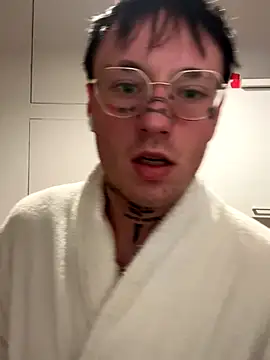 FullTattooBoy online show from December 15, 2025, 4:50 am