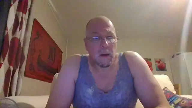 Snapshot of Boddman chatting on November 4, 2025, 6:51 pm Boddman online show from November 4, 2025, 6:51 pm