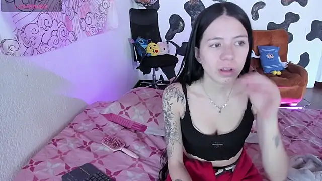 Snapshot of sweet_celeste_05 chatting on October 8, 2025, 8:28 pm sweet celeste 05 online show from October 8, 2025, 8:28 pm