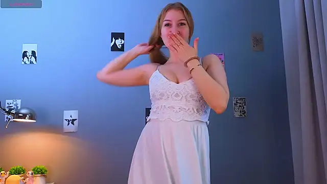 Snapshot of LorettaGladman chatting on October 23, 2025, 4:12 am LorettaGladman online show from October 23, 2025, 4:12 am