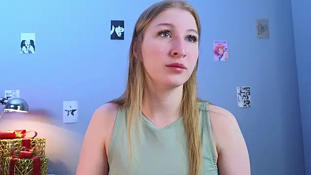 Snapshot of LorettaGladman chatting on December 14, 2025, 4:07 am LorettaGladman online show from December 14, 2025, 4:07 am