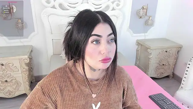 Snapshot of MeganStar__ chatting on November 8, 2025, 12:27 pm MeganStar online show from November 8, 2025, 12:27 pm