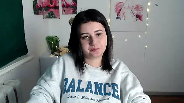 Katrin kiss  online show from October 4, 2025, 12:47 pm