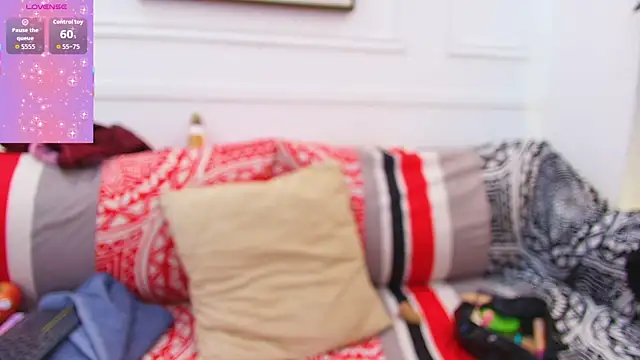 Daisy Price online show from September 26, 2025, 11:25 am