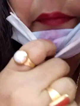 Snapshot of nisha_1110 chatting on October 7, 2025, 10:12 am nisha 1110 online show from October 7, 2025, 10:12 am