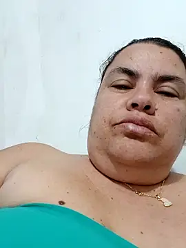 yaneth  online show from November 21, 2025, 11:25 pm