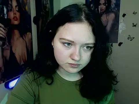 LadyAlice  online show from November 24, 2025, 6:57 am