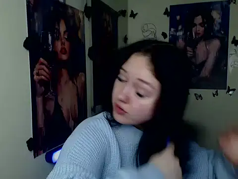 LadyAlice  online show from December 3, 2025, 6:54 am