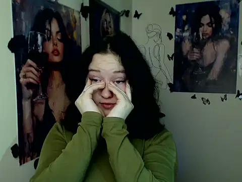 LadyAlice  online show from December 5, 2025, 7:28 am