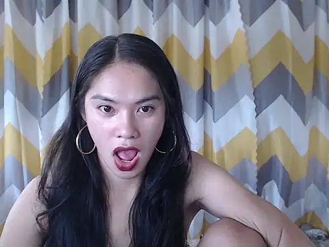 Snapshot of Irene_Ts chatting on December 20, 2025, 7:48 am Irene Ts online show from December 20, 2025, 7:48 am