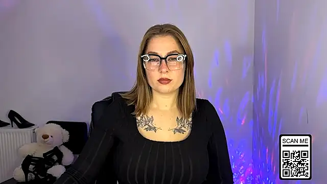 Snapshot of Ruthless_111 chatting on October 27, 2025, 7:18 pm Ruthless 111 online show from October 27, 2025, 7:18 pm