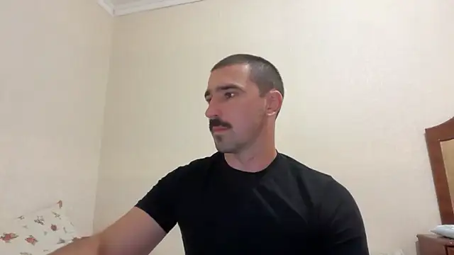 Snapshot of Hard_to_Obey chatting on September 11, 2025, 6:19 pm Hard to Obey online show from September 11, 2025, 6:19 pm