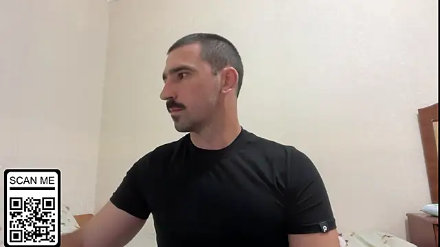 Snapshot of Hard_to_Obey chatting on September 12, 2025, 7:25 pm Hard to Obey online show from September 12, 2025, 7:25 pm