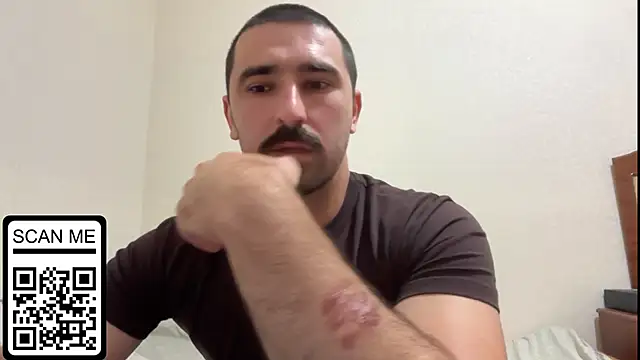 Snapshot of Hard_to_Obey chatting on September 15, 2025, 7:03 pm Hard to Obey online show from September 15, 2025, 7:03 pm