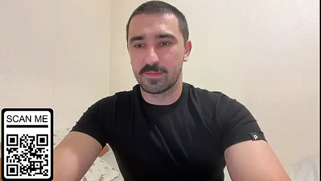 Snapshot of Hard_to_Obey chatting on September 18, 2025, 6:10 pm Hard to Obey online show from September 18, 2025, 6:10 pm