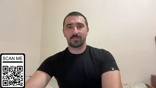 Snapshot of Hard_to_Obey chatting on September 23, 2025, 5:49 pm Hard to Obey online show from September 23, 2025, 5:49 pm