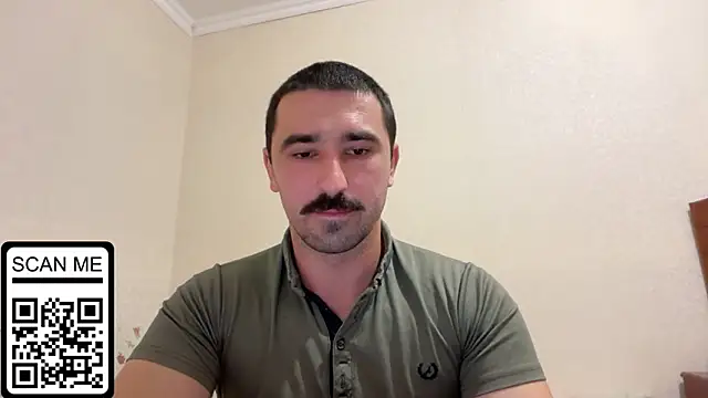 Snapshot of Hard_to_Obey chatting on September 27, 2025, 6:02 pm Hard to Obey online show from September 27, 2025, 6:02 pm