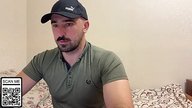 Snapshot of Hard_to_Obey chatting on October 9, 2025, 4:16 pm Hard to Obey online show from October 9, 2025, 4:16 pm