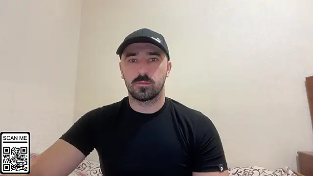 Snapshot of Hard_to_Obey chatting on October 14, 2025, 5:36 pm Hard to Obey online show from October 14, 2025, 5:36 pm