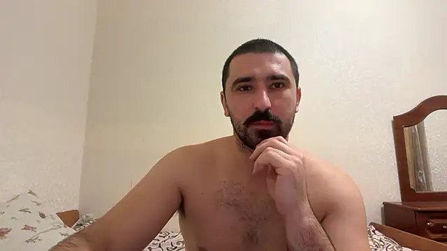 Snapshot of Hard_to_Obey chatting on November 5, 2025, 7:58 pm Hard to Obey online show from November 5, 2025, 7:58 pm