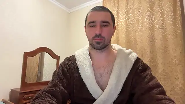 Snapshot of Hard_to_Obey chatting on November 20, 2025, 7:24 pm Hard to Obey online show from November 20, 2025, 7:24 pm