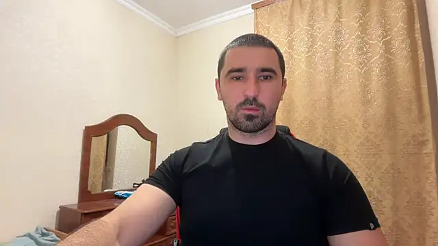 Snapshot of Hard_to_Obey chatting on November 23, 2025, 6:30 pm Hard to Obey online show from November 23, 2025, 6:30 pm