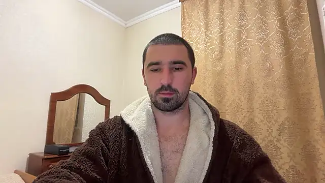 Snapshot of Hard_to_Obey chatting on November 25, 2025, 7:47 pm Hard to Obey online show from November 25, 2025, 7:47 pm