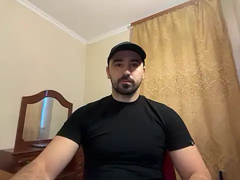 Snapshot of Hard_to_Obey chatting on November 29, 2025, 1:47 pm Hard to Obey online show from November 29, 2025, 1:47 pm