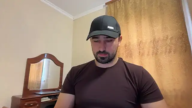 Snapshot of Hard_to_Obey chatting on November 30, 2025, 12:20 pm Hard to Obey online show from November 30, 2025, 12:20 pm