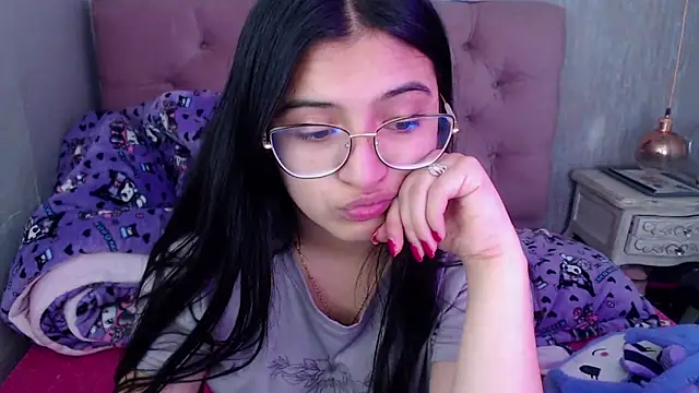 laurenelove online show from October 7, 2025, 2:42 am