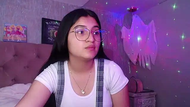 laurenelove online show from October 27, 2025, 3:32 am