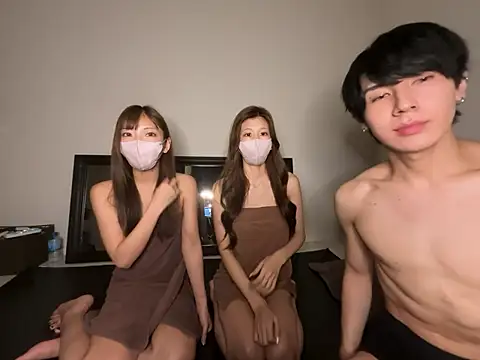 Snapshot of fantasy_JP chatting on October 3, 2025, 11:51 am fantasy JP online show from October 3, 2025, 11:51 am