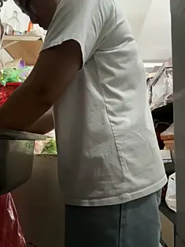 sharon-Hanna online show from October 27, 2025, 2:04 am