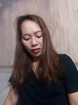 Bianly online show from October 6, 2025, 11:57 pm