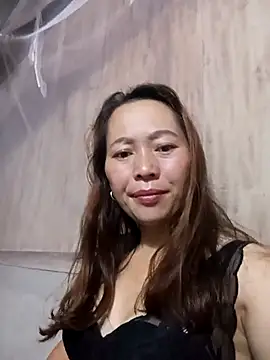 Bianly online show from October 16, 2025, 9:49 pm