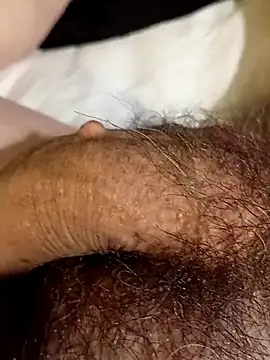 69dagosto online show from December 3, 2025, 7:01 pm