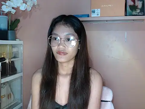 Snapshot of skinny_gracie chatting on September 22, 2025, 8:16 am skinny gracie online show from September 22, 2025, 8:16 am
