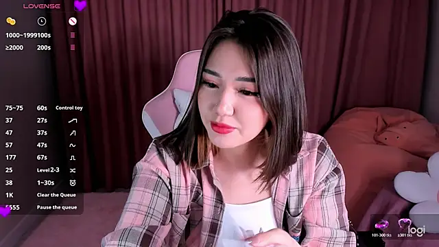 Momo Ayase  online show from November 22, 2025, 2:16 pm