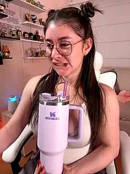 Sharon 07 online show from October 4, 2025, 12:08 am