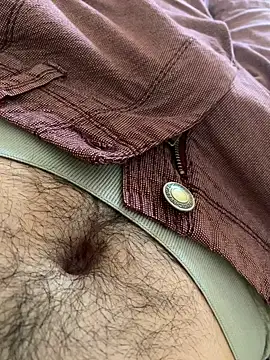 Snapshot of MuzzyFacing chatting on September 9, 2025, 9:09 am MuzzyFacing online show from September 9, 2025, 9:09 am