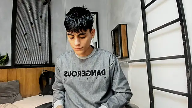 Snapshot of Dani_mc1 chatting on September 26, 2025, 11:14 am Dani mc1 online show from September 26, 2025, 11:14 am