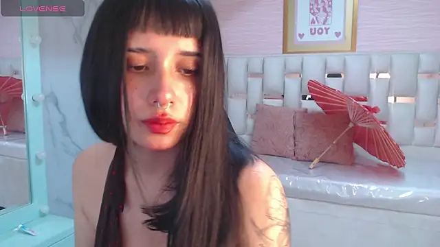 Snapshot of allyssa_bellini_s chatting on November 1, 2025, 8:22 pm allyssa bellini s online show from November 1, 2025, 8:22 pm