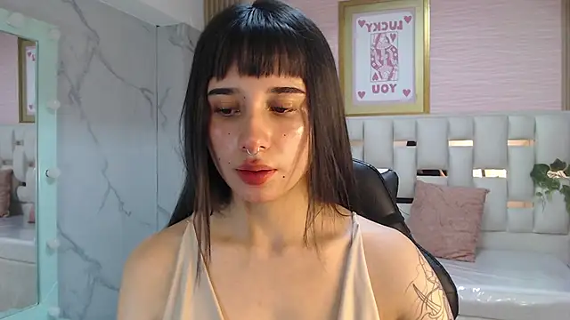 Snapshot of allyssa_bellini_s chatting on November 30, 2025, 1:59 pm allyssa bellini s online show from November 30, 2025, 1:59 pm