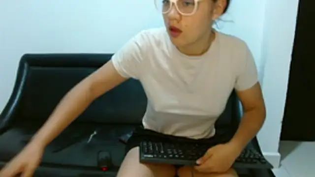 Arieeel 09 online show from October 28, 2025, 11:18 pm