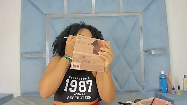 Snapshot of daizasm chatting on December 14, 2025, 12:32 pm daizasm online show from December 14, 2025, 12:32 pm